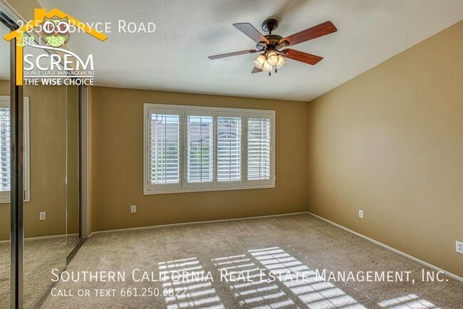 Building Photo - Two Bedroom Cheyenne Townhome in Valencia