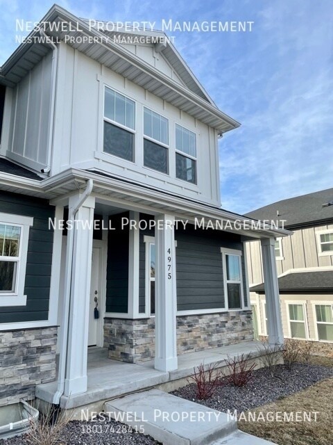 Building Photo - Amazing End-Row Townhome in Traverse Mountain