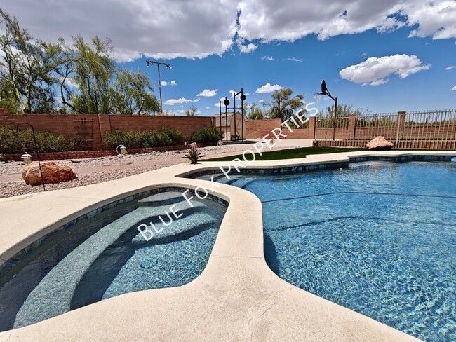 Building Photo - 5440 W Placita De La Promesa