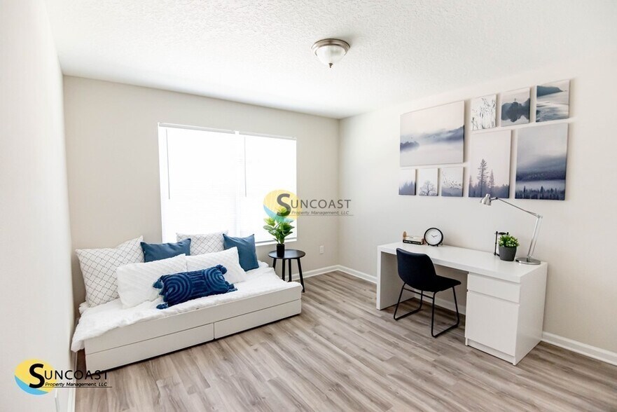 Building Photo - 9163 Western Way