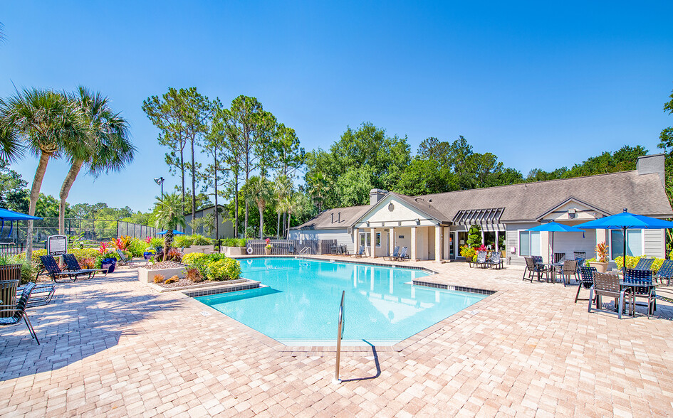 Woodhollow - 1715 Hodges Blvd Jacksonville FL 32224 | Apartment Finder