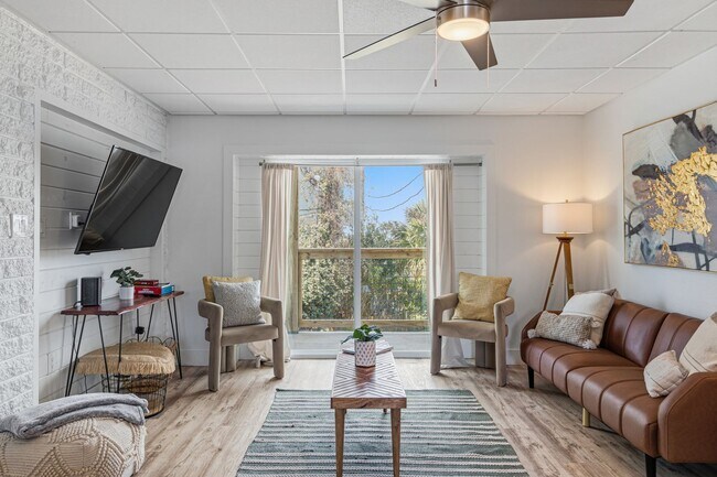 Building Photo - 334 Bluefish Dr
