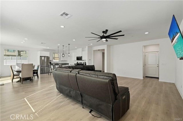 Building Photo - 36300 Firelight Cir