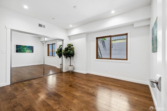 Building Photo - 316 Humboldt Rd