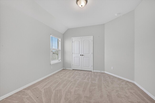 Building Photo - 2017 Miramar Dr