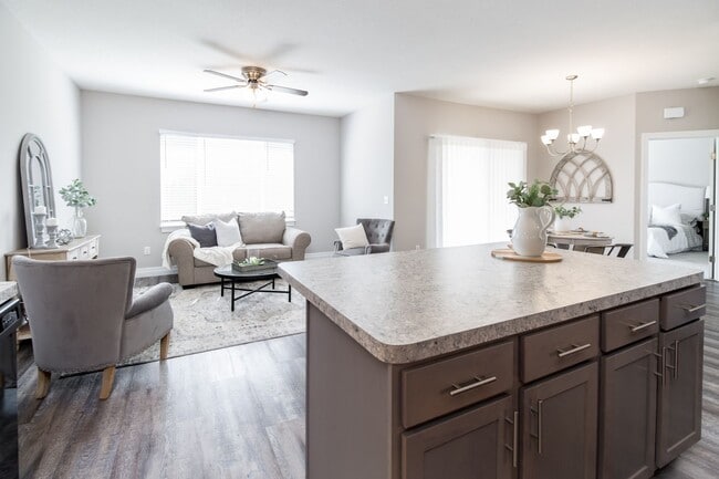 Building Photo - Beautiful 2BR/2BA Unit Available in Senior...