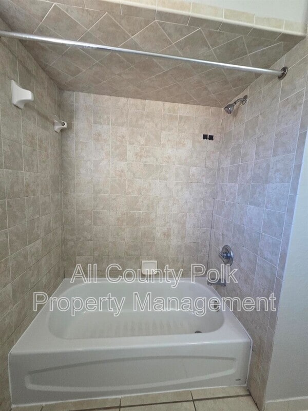 Building Photo - 259 Leelon Rd