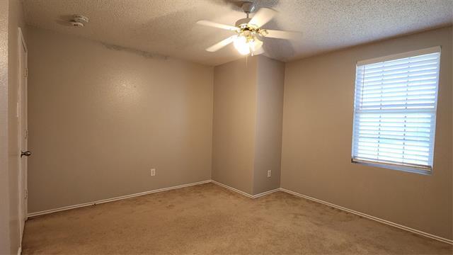 Building Photo - 2604 Bandera Pl