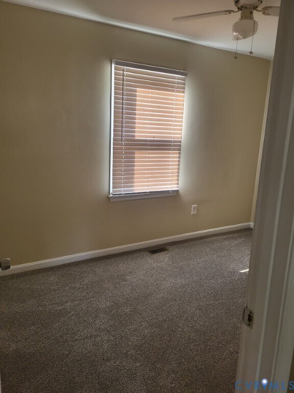 Building Photo - 206 Spring Dr