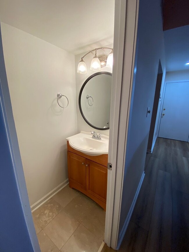 Building Photo - LOFT LIVING IN FAIRFIELD HARBOUR! Utilities Included