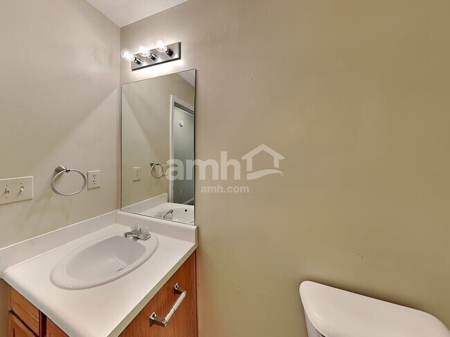 Building Photo - 3561 Stephens Creek Pl