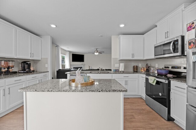 Building Photo - 306 Gracie Farms Rd