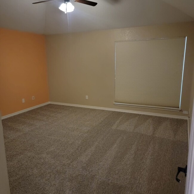 Building Photo - 6801 Tudor Dr