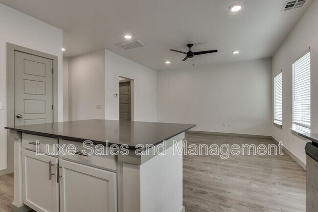 Building Photo - 13508 Vinita Dr