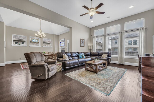 Building Photo - 2603 Hailes Ct