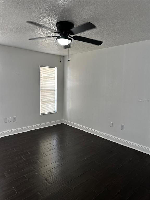 Building Photo - 1520 Country Ridge Dr