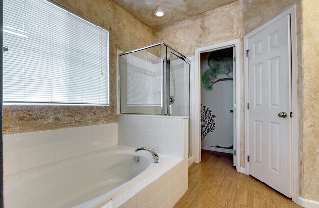 Building Photo - The Meadows of Castle Rock Ranch home w/finished basement & Mountain Views.