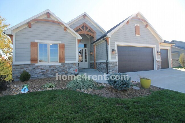 Primary Photo - 1492 Woodland Rd