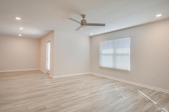 Building Photo - 4383 White Cedar Ct