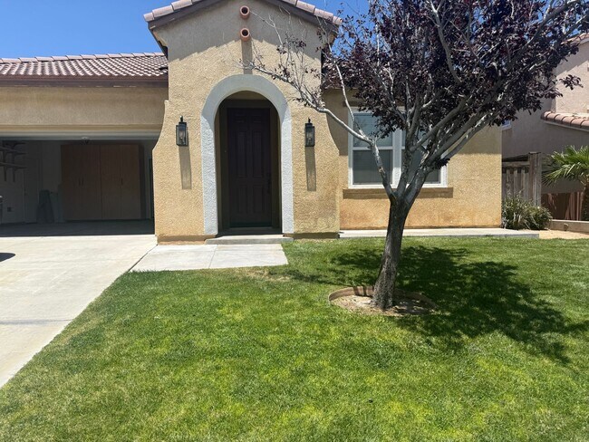 Building Photo - 13252 Placentia St
