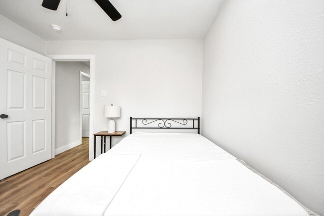 Building Photo - 5115 Clay St