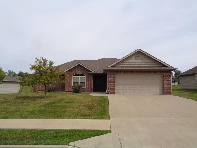 Primary Photo - 2702 Comstock Dr