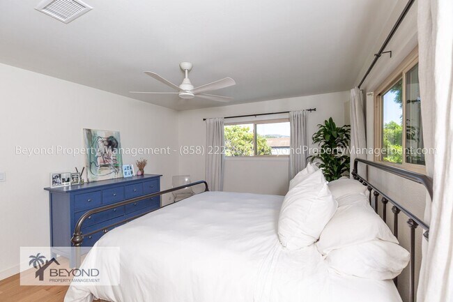 Building Photo - COASTAL CARSLBAD 2BR/2BA CONDO  –PET FRIEN...