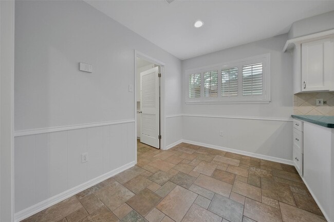 Building Photo - 1067 Lehman St