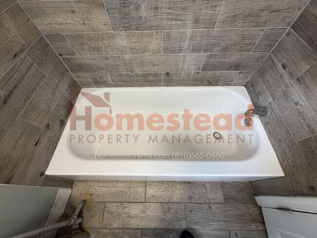 Building Photo - 1101 Washington St