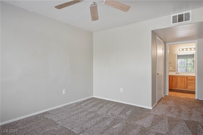 Building Photo - 5710 E Tropicana Ave