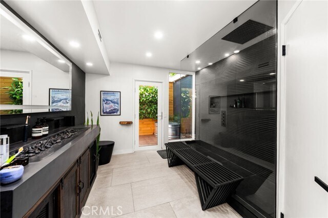 Building Photo - 4781 Galendo St