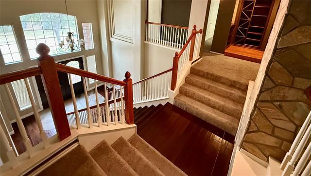 Building Photo - 1256 Logan Dr