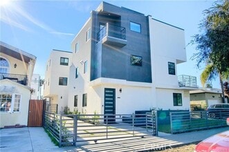 Building Photo - 4455 S Slauson Ave
