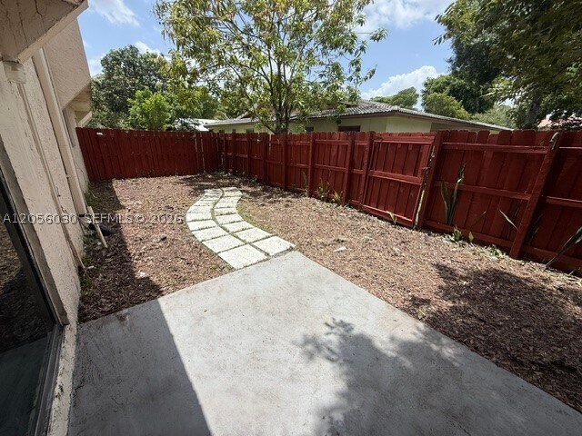Building Photo - 3750 NW 115th Way