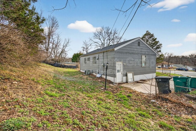 Building Photo - 5900 Sheriton Dr