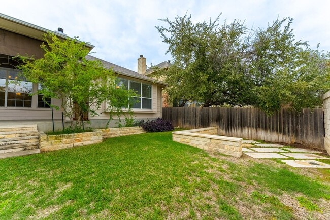 Building Photo - Alluring 3bd/2ba Lakeline Oaks Home in Cedar Park!