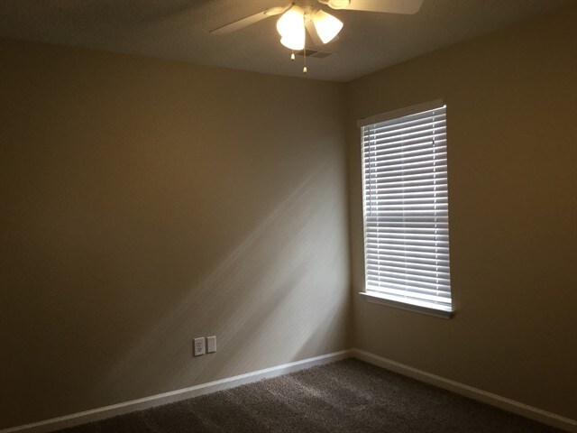 Building Photo - 10 Waterton Way
