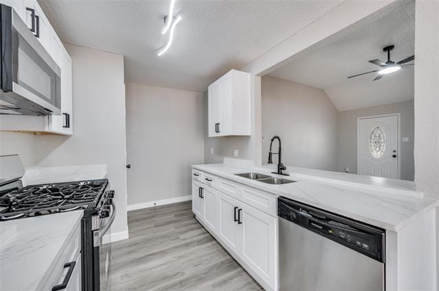 Building Photo - 2238 Arroyo Ave