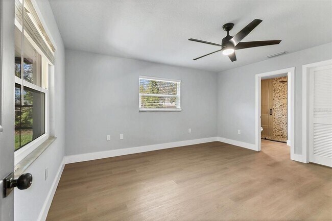 Building Photo - 4290 Yucatan Cir