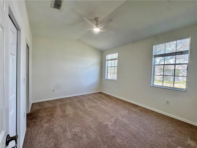 Building Photo - 3255 Tamara Dr