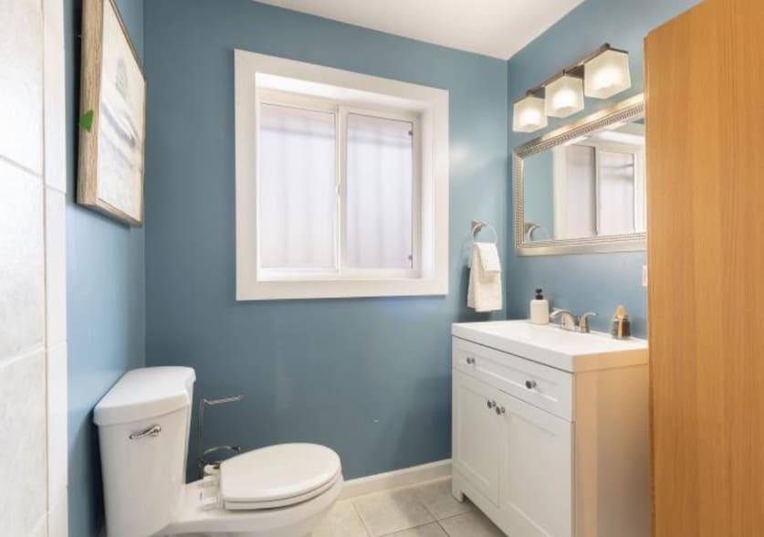Bathroom - 2220 Irving St
