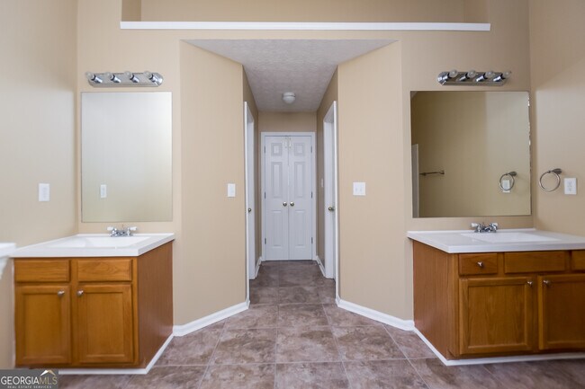 Building Photo - 7223 Silver Mine Pass