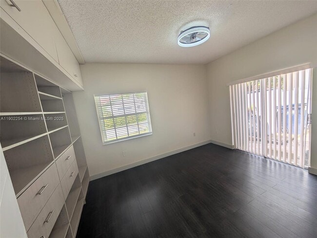 Building Photo - 15356 SW 42nd Ln