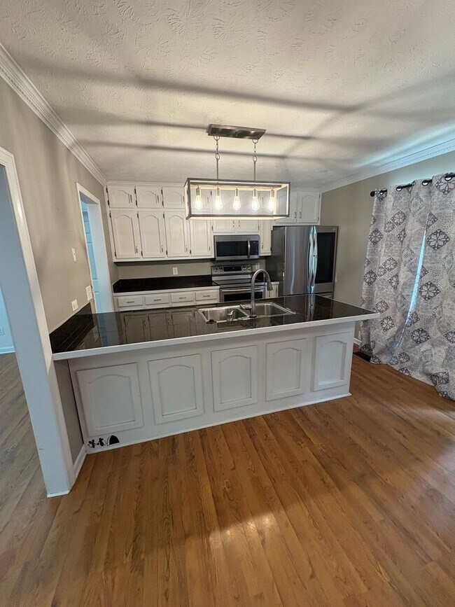 Building Photo - 7083 Parkarms Ct