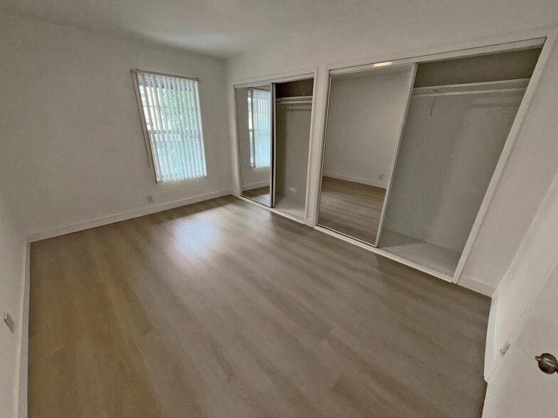 Building Photo - 4402 Mammoth Ave