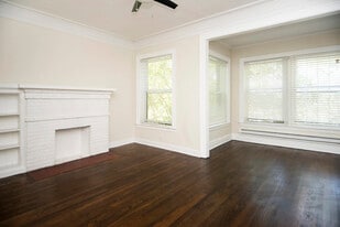 Building Photo - 312 Lee St