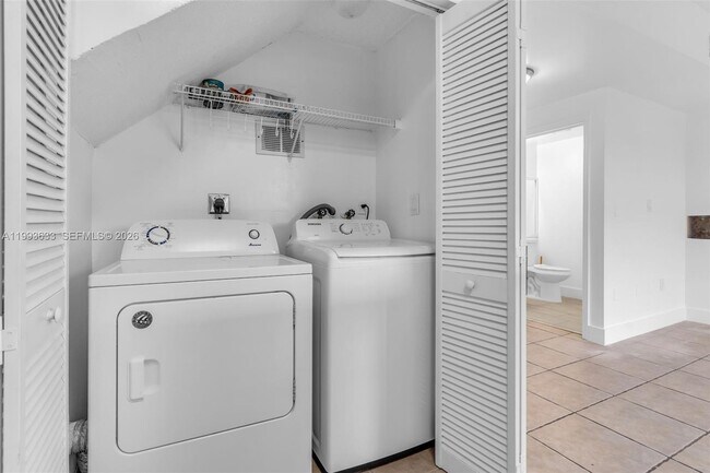 Building Photo - 5240 NW 109th Ave