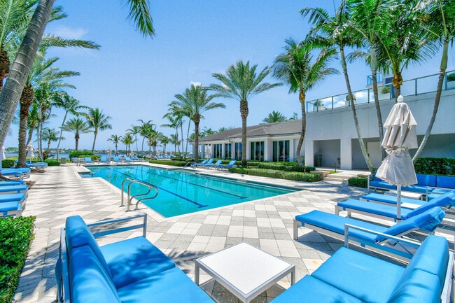 Building Photo - 1 Water Clb Wy