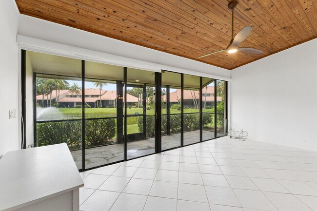 Building Photo - 119 Old Meadow Way