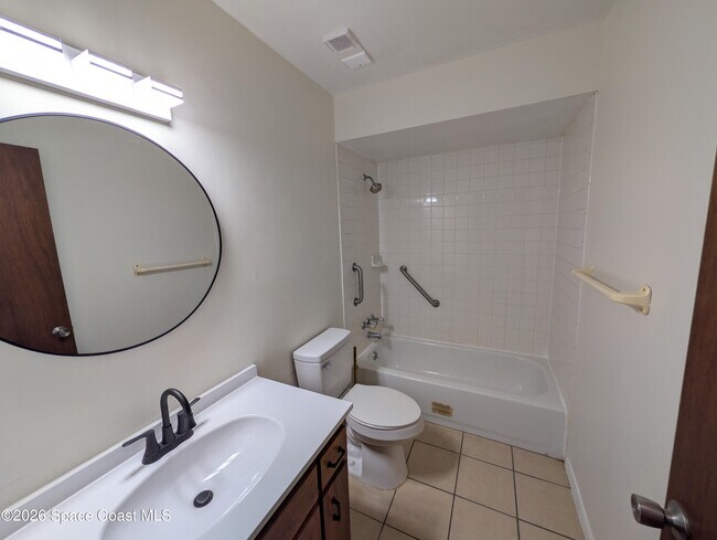 Building Photo - 225 Knox McRae Dr